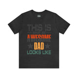 This is What an Awesome Dad Looks Like - Unisex Jersey Short Sleeve Tee
